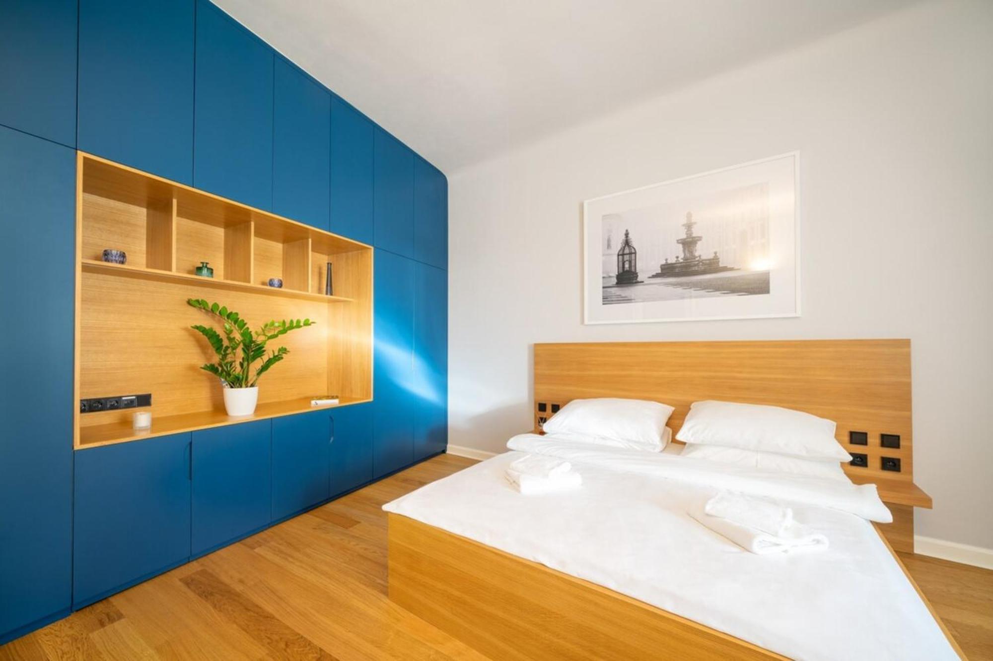 Quiet City Center Apartment In Hip & Foodie Area Prag Exteriör bild
